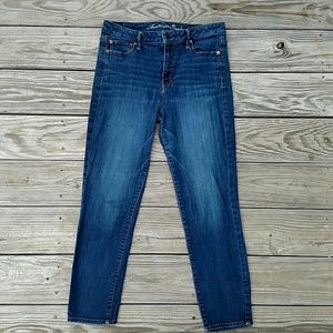 American Eagle High Rise Jeans